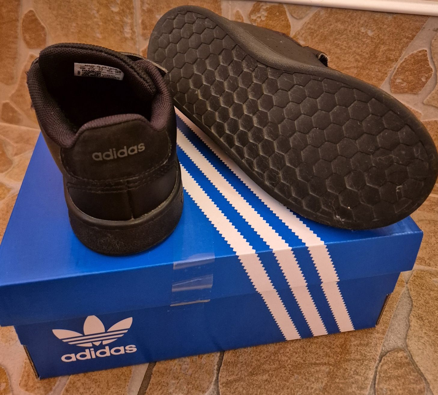 Детски обувки Adidas