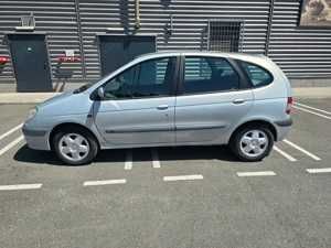 Vând Renault Scenic