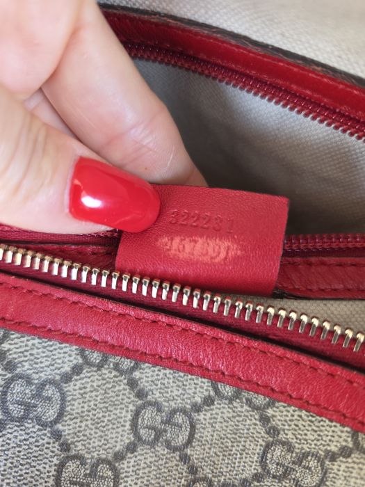 Geantă Gucci mare , imprimeu GG si piele rosie.