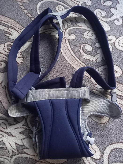 Продам новое кенгуру