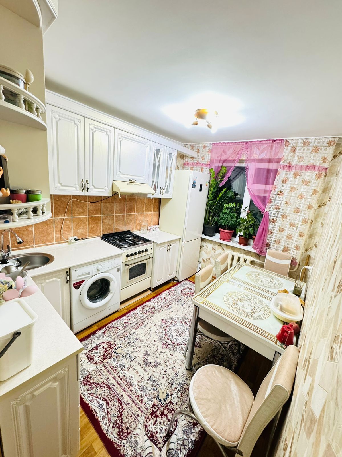 3-комн., 11 мкр., 4 этаж