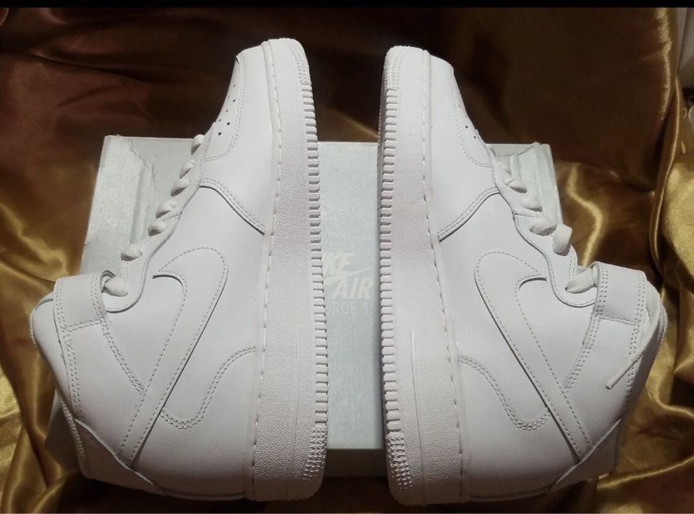 air force 1 mid 0’7