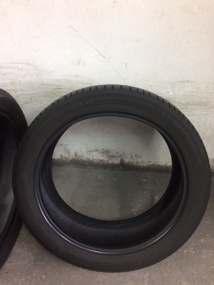 Anvelope vara michelin 245/45/20