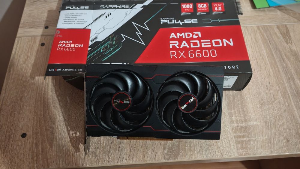 Placa video AMD Rx 6600