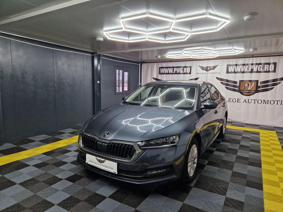 Skoda Octavia 1.968cmc•115CP•BordDigital•Clima3zone•PilotAutomat•LED•LaneAssist