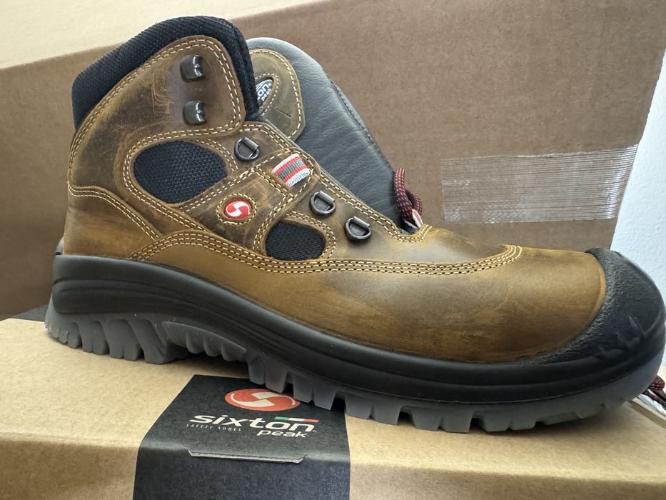 Bocanci SIXTON  piele NOU in cutie