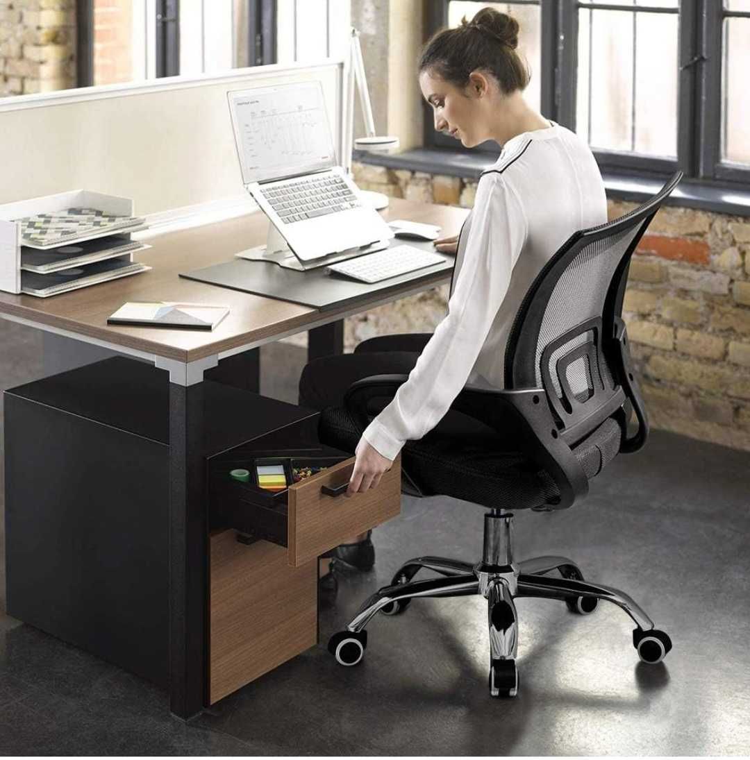 Офис столове в четири цвята