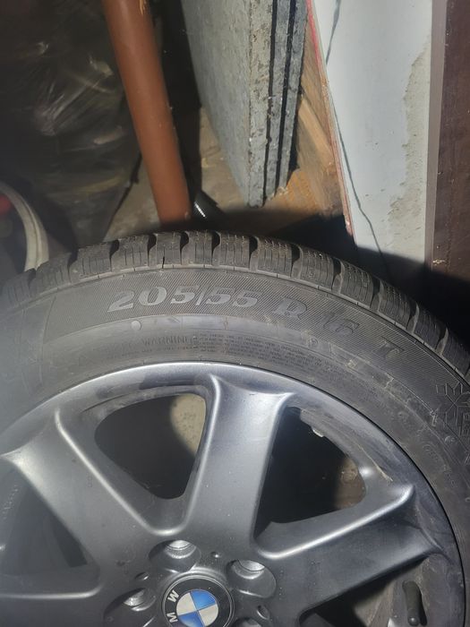 Jante cu cauciucuri noi de iarna Bmw