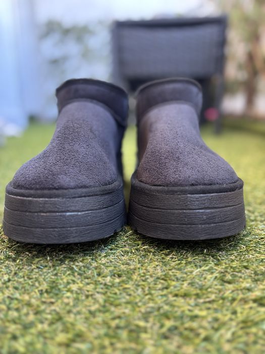 Cizme îmblănite, bleumarin închis – mărimea 38