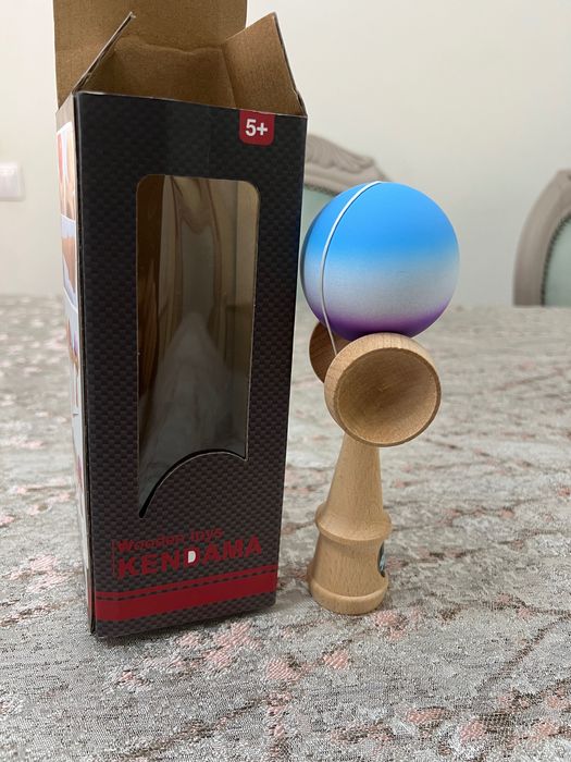 Kendama X cu ken Sweets perfectă