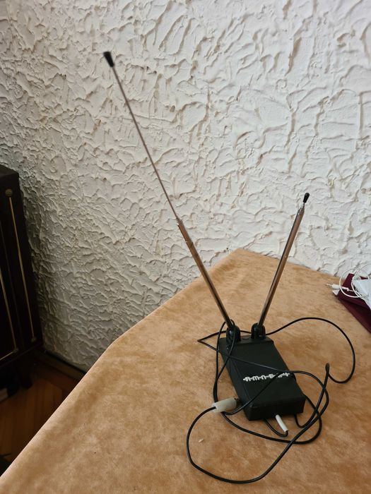 Vind consumabile si accesorii (Triunghi reflect. Antena TV. Suport GPS