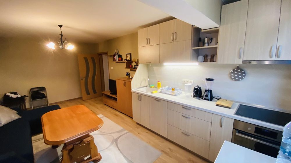 Дава се под наем Двустаен апартамент в Бургас, Изгрев - 45 кв.м за 382.5 € - Снимка #1