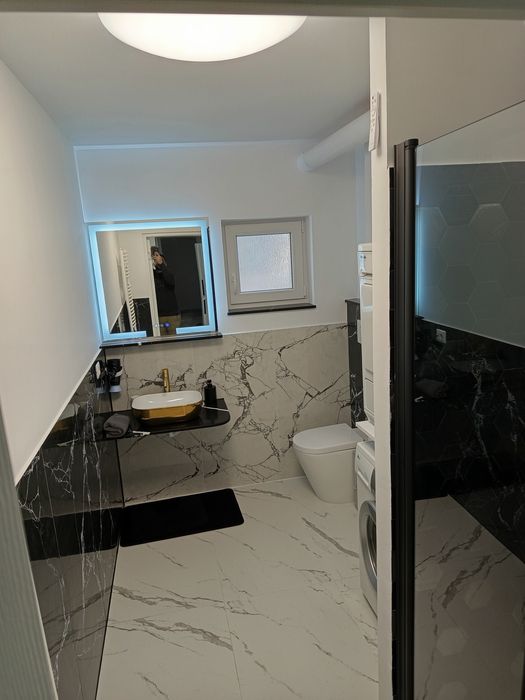 2 Ap. 1. / și 3 camere regim hotelier