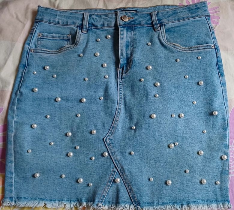 Fusta de blugi cu perle Zara