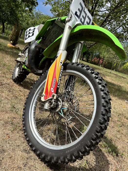 Kawasaki kx125 2t full-cross stare deosebita