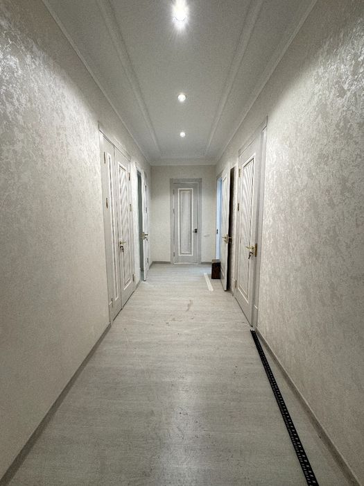 Nazarbek harakatta uchaska sotiladi 1.6 sotix 4ta xonadan iborat!