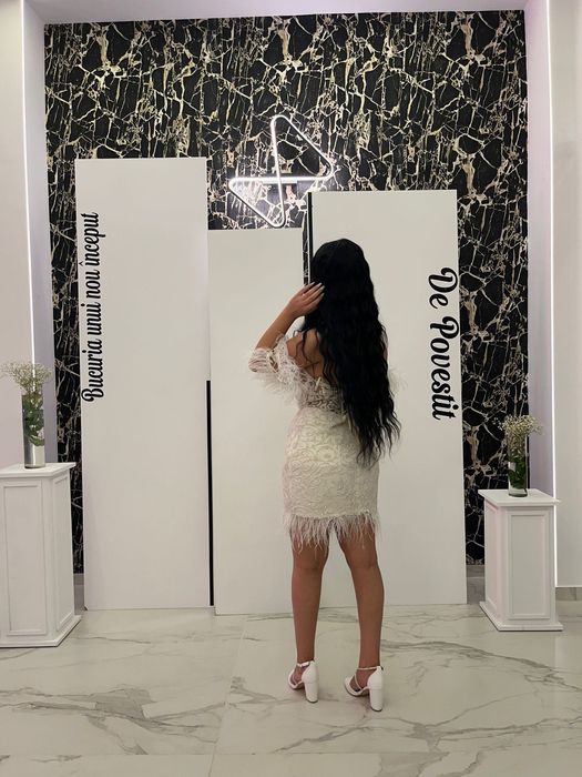 rochie cu puf si detalii stralucitoare