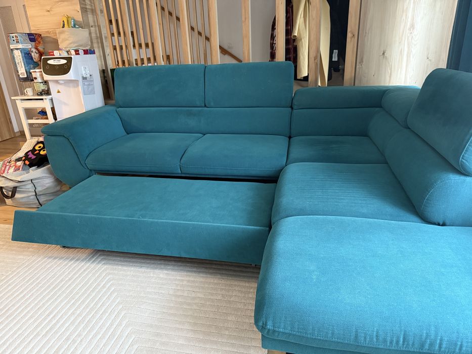 Coltar canapea cu extensie si lada depozitare