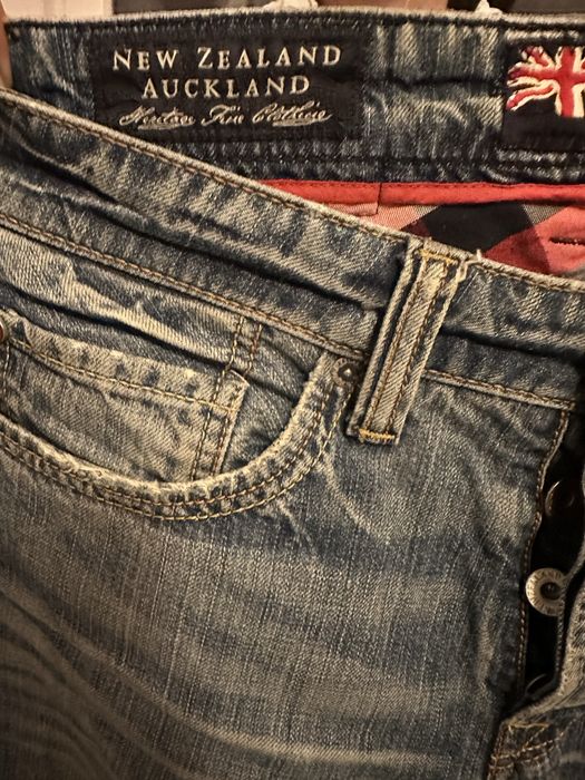 Blugi NZA in stare foarte buna