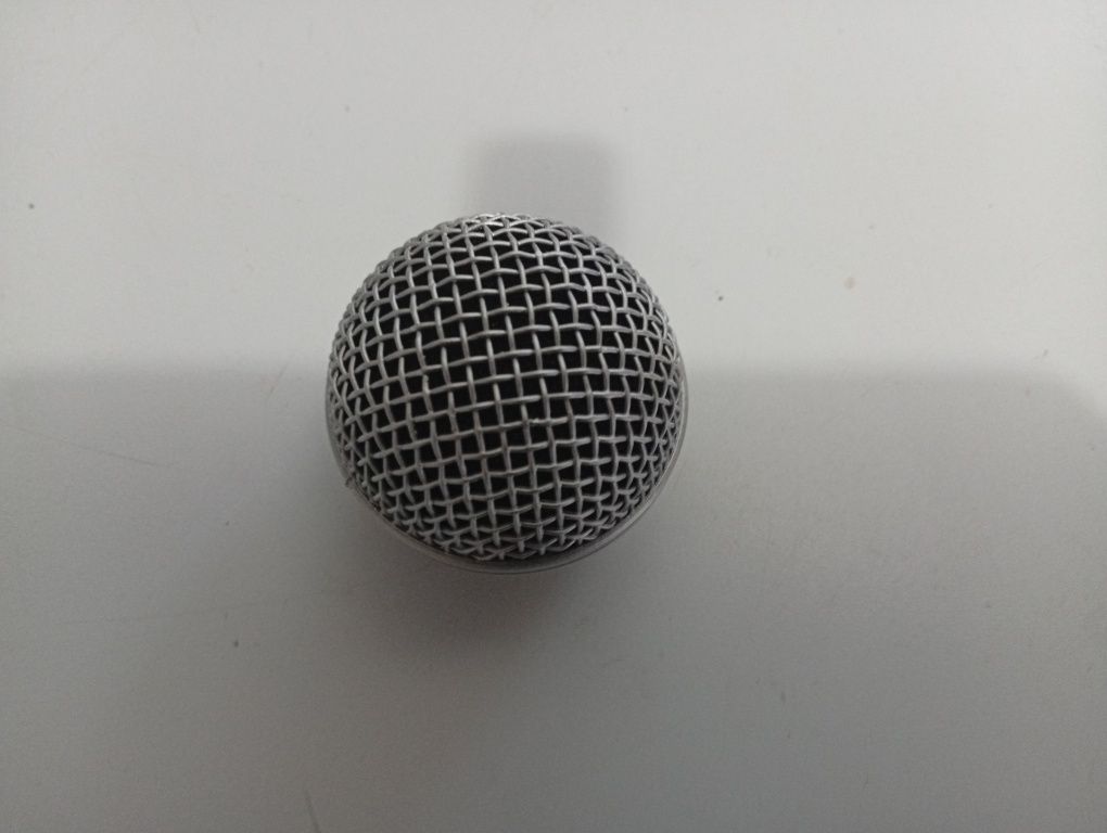 Site,grile microfon beta 58 și SM 58