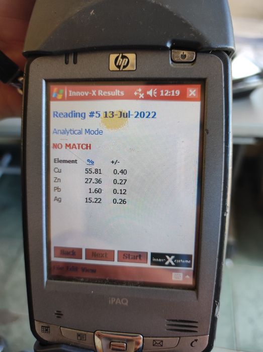 Vas de alamă placat cu argint coroana regelui ,,S,,