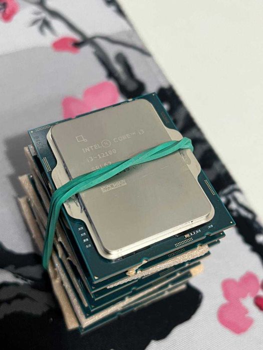 Intel Core i3-12100 / LGA1700 / 4 ядра / 8 потоков