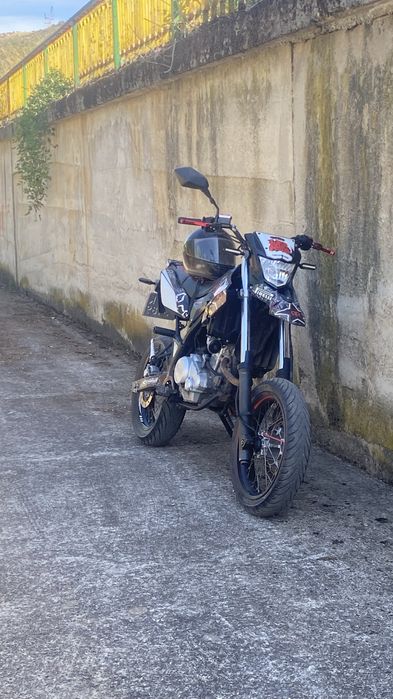 Т Ъ Р С Я пластмаси за yamaha wr 125 2010