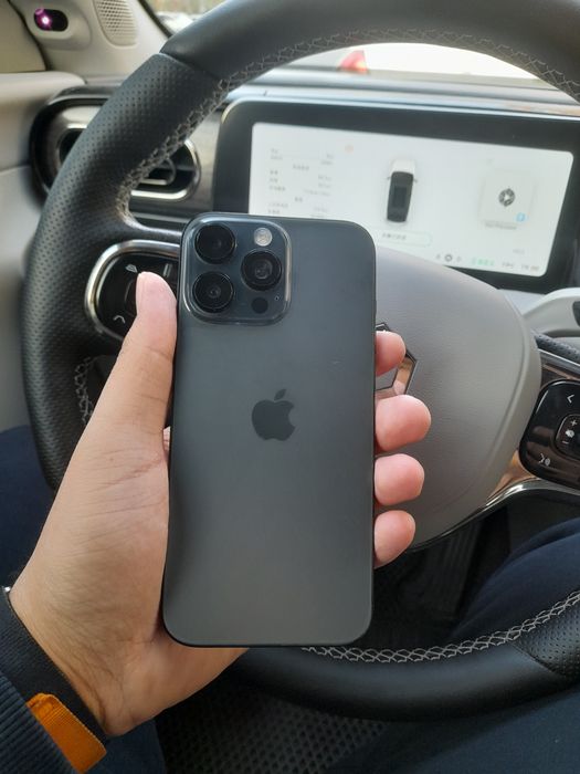 Продаётся айфон 16 про макс дубай (1/1)