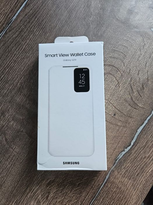 Продаю чехол оригинал на Samsung S23+