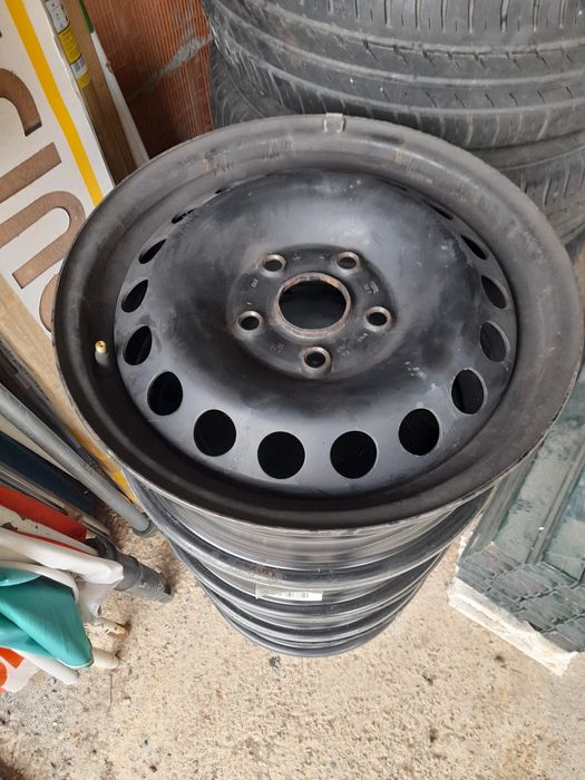 Vând geantă de tablă r15 Vw