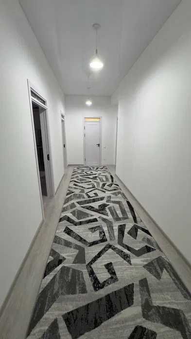 Паркентский 2/5/10 Новостройка 80 м2 с мебелью техникой. Очен дешево