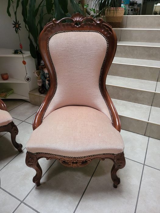 Vând set canapele in stil Ludovic Filip ,cu tapițerie din catifea  roz