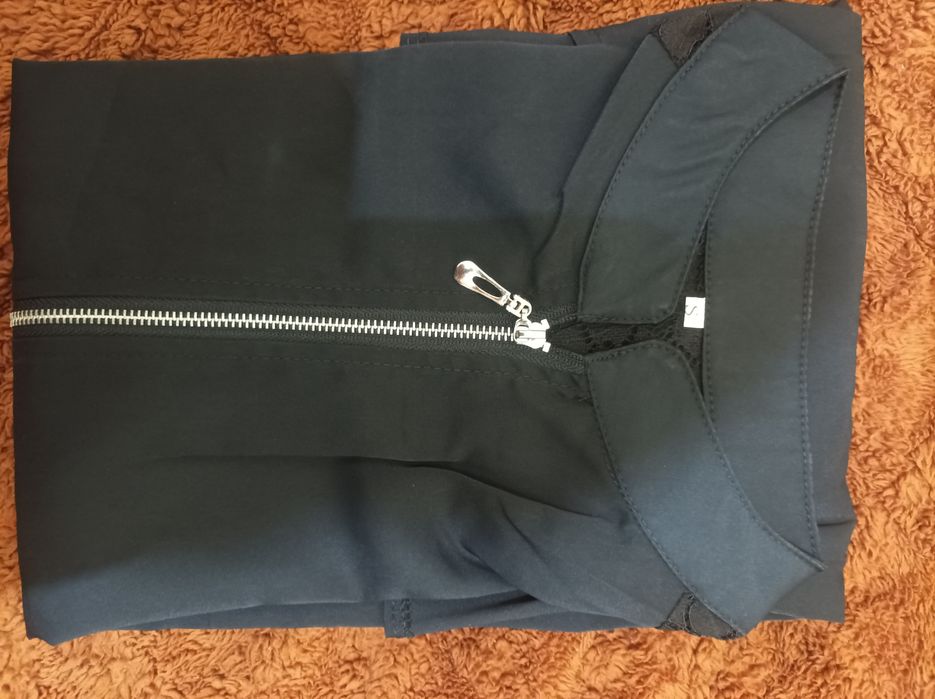 Bluză de dama cu decolteu in V.