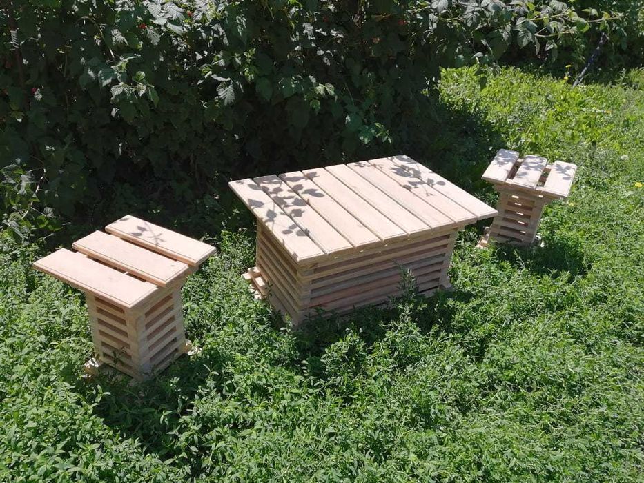 Мебель из натурального  дерева, для бани или террасы.