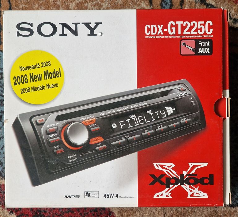 Radio CD auto Sony Xplod, modelul CDX-GT225C (NOU)