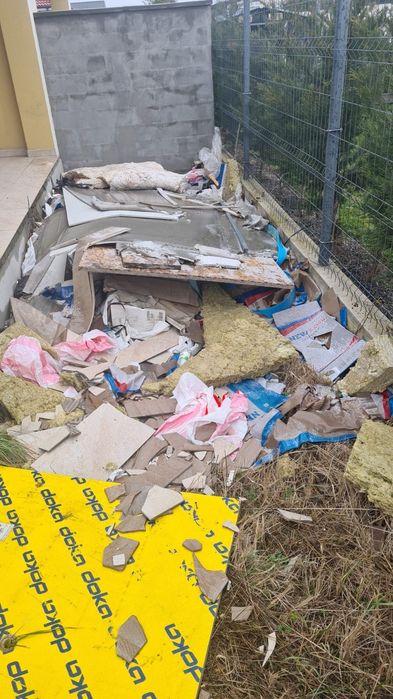 Debarasez ridic saci cu moloz