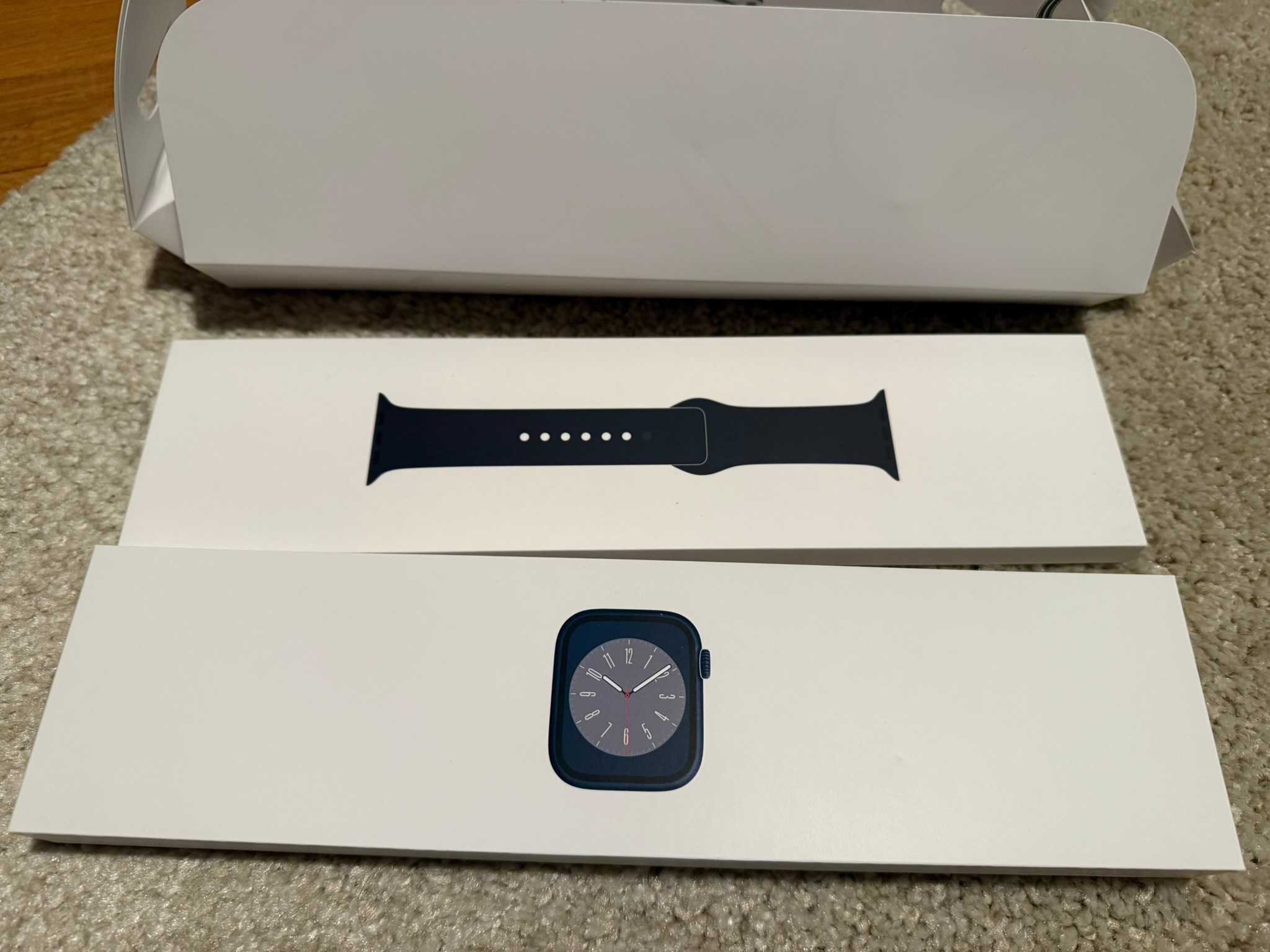 Apple Watch S8, Midnight, 45mm, 100% батерия + кейс
