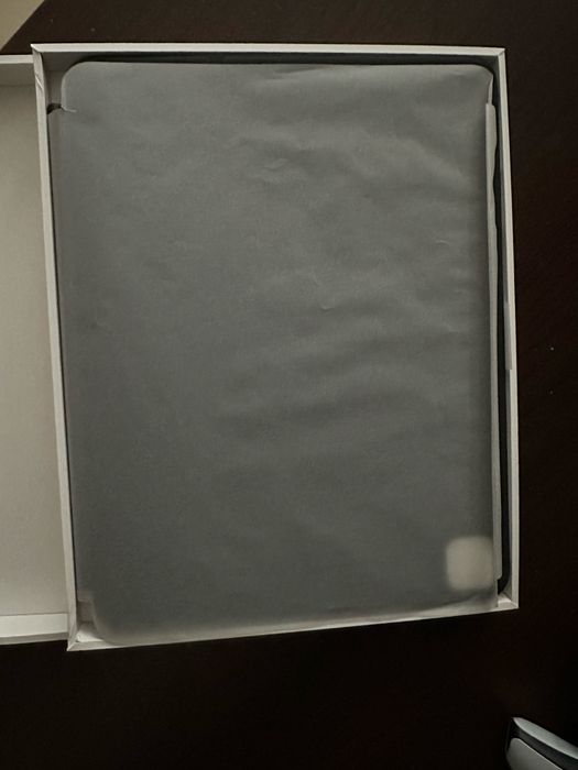 Apple iPad 13 inch Magic Keyboard