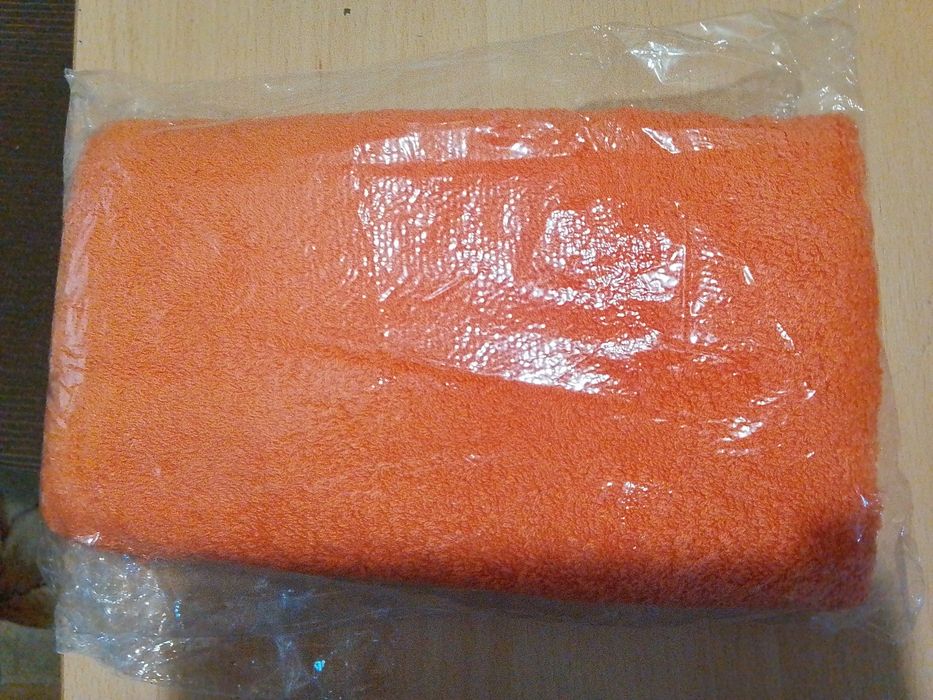 Продам махровое полотенце новое