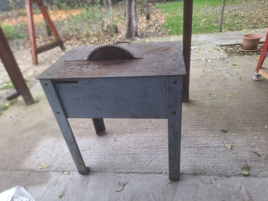 Circular cu masă MULTIC 35