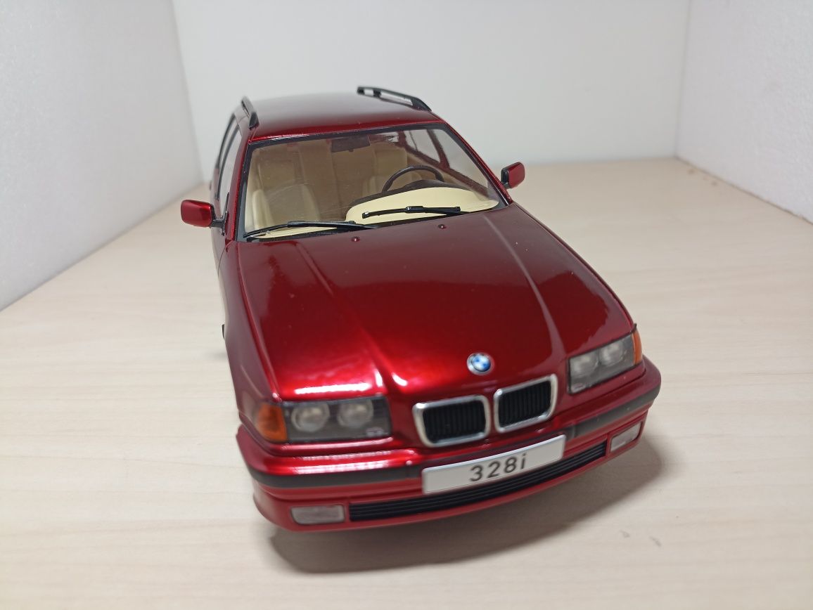 BMW 328i macheta auto la scara 1 18 model car group MCG