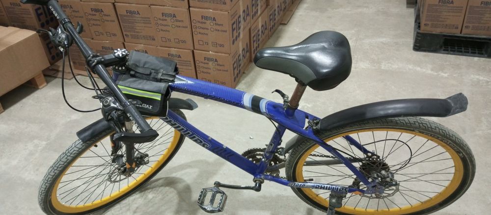 Velosipet  (26). Sotiladi 800 ming boʻlari.