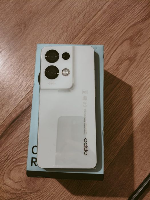 Vând oppo reno 8 pro
