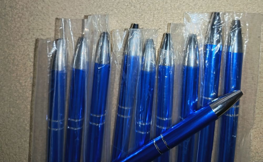 Vand pixuri metalice