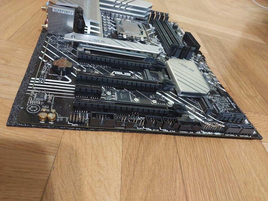 Intel Core i9 12900K + Asus Prime Z690-P Wi-Fi D4