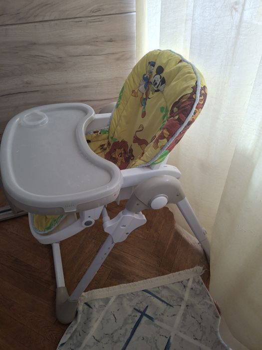 Vând scaun pentru masa