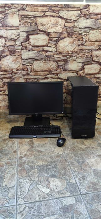 Компютър i3 10100F/24gb ram/RX580 8gb/ssd 500gb+1tb hdd