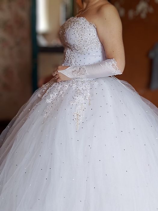 Свадебное платье