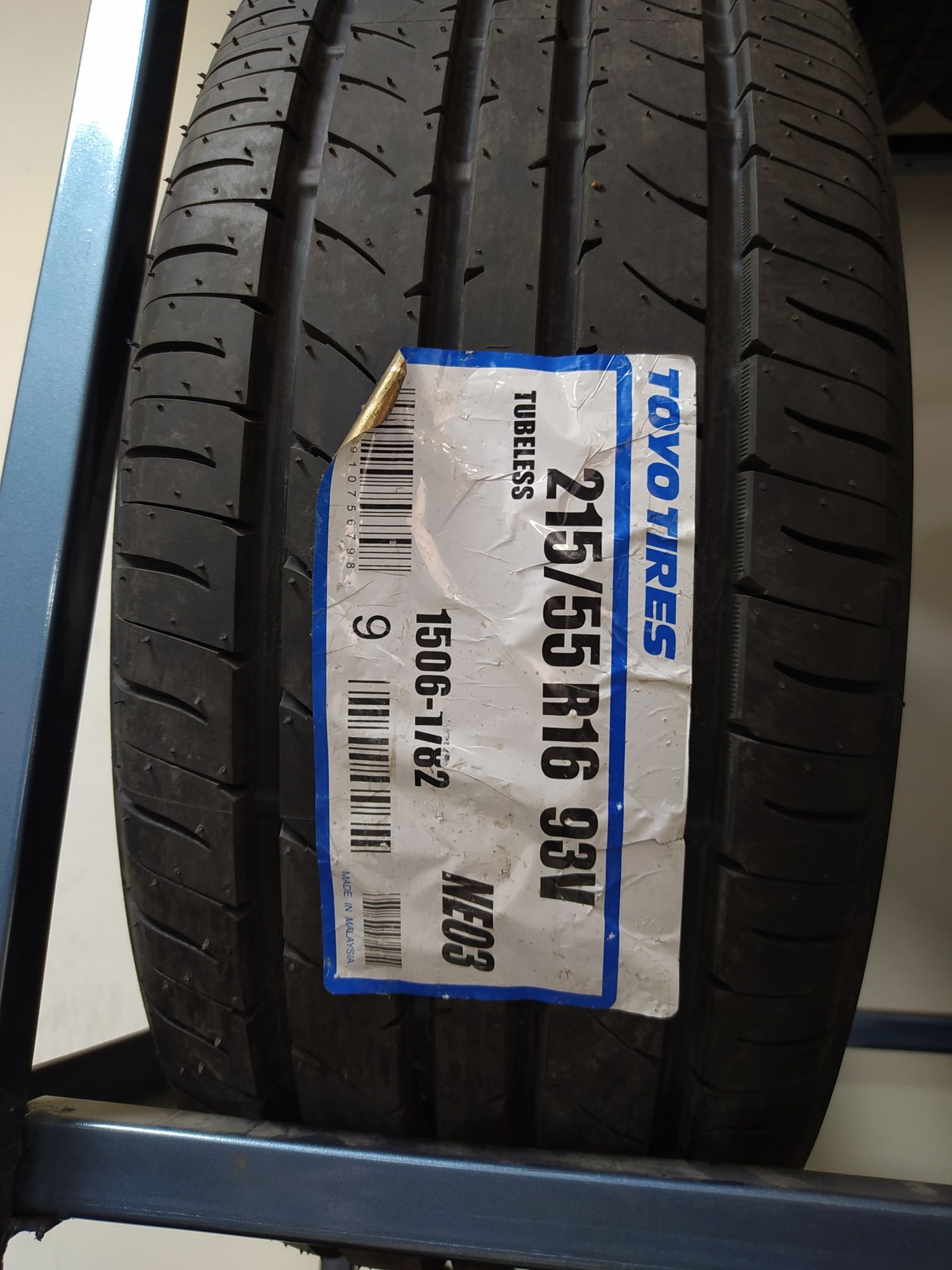 Toyo 215/55R16 Neo3