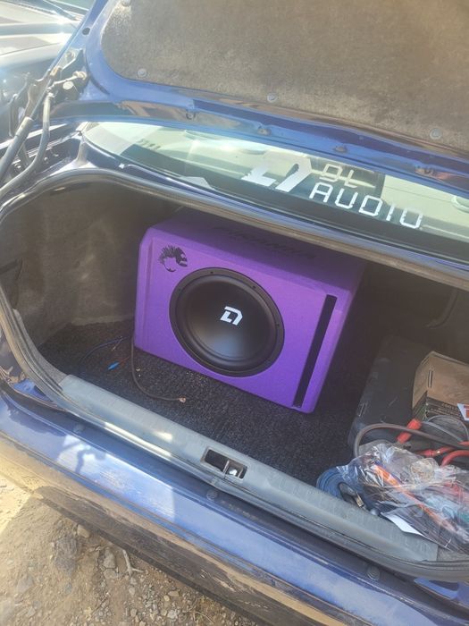 Сабвуфер в хорошем состоянии